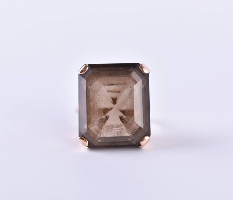 Smoky quartz ring