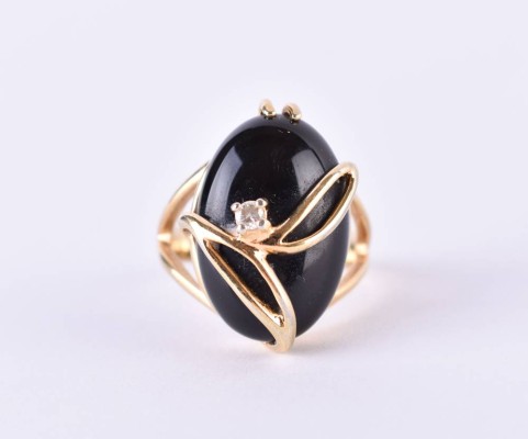 Onyx diamond ring