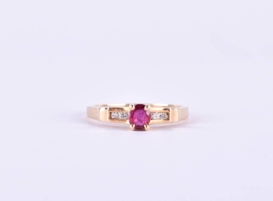 Ruby brilliant ring