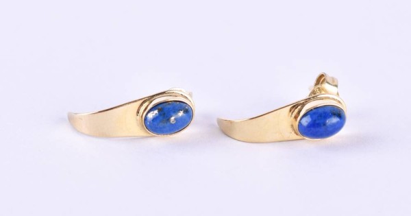 Lapis lazuli stud earrings