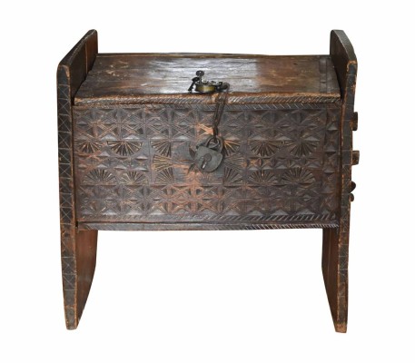 monastery chest, probably 16th/17th century Italy