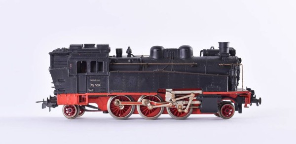 Steam locomotive DDR Gützold class 75 539 