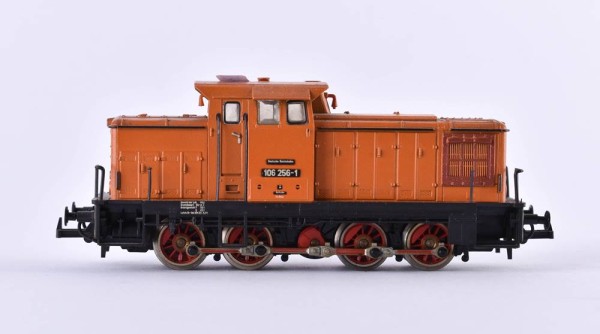 Diesel locomotive BR 106 256-1, Piko