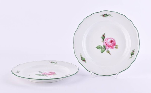 Pair of Meissen plates