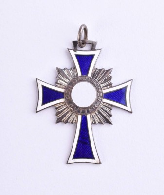 Mother's cross in silver