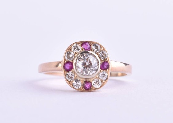 Brilliant ruby ring