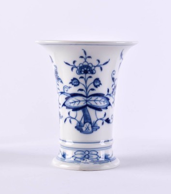 Trumpet vase Meissen