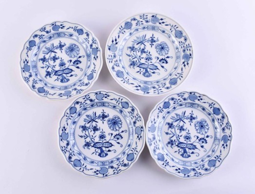 4 Meissen cake plates