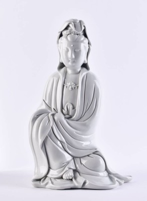 Guanyin China im Mingstil, wohl 19. Jhd.