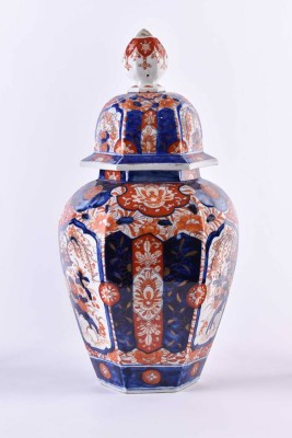 Imari Deckelvase Japan, Meiji Periode